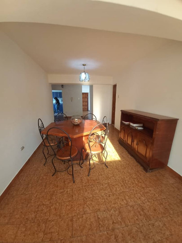 Venta Economico Apartamento Urb, Calicanto Maracay , Agua De Pozo , Piso Alto, Estado Aragua 022js
