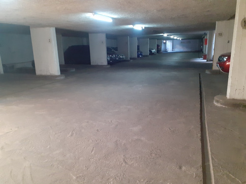 Cochera Venta Calle Chacabuco Barrio Centro Expensas Bajas