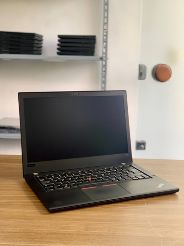 Portátil Lenovo Core I7 16 GB 256 GB Ssd Win11 Pro Wifi Hdmi Color Negro - Excelente (Reacondicionado)