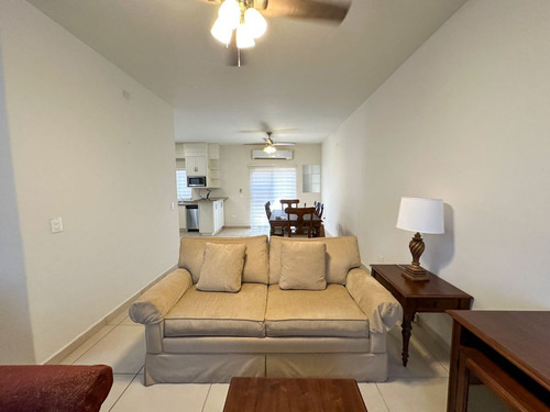 Hermosa Casa En Renta En La Encantada Residencial