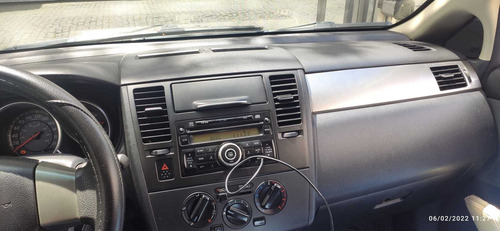 Nissan tiida hb 1.8 Premium Mt