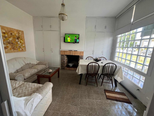 Dueño Vende 2 Excelentes Casas A Media Cuadra De La Playa