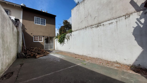 Venta Duplex 4 Ambientes Castelar