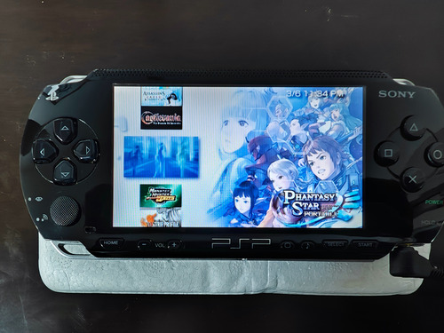 Sony Psp Fat Liberada Con Umd + 20 Juegos Excelente Estado Negro (Usado)