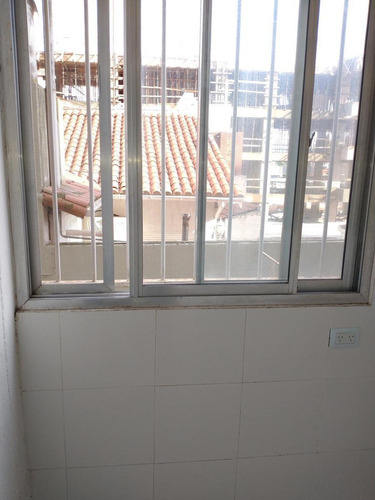 Imagen 11 de 11 de Departamento 2 Ambientes Reciclado A Nuevo. Excelente Ubicación. - Olivos