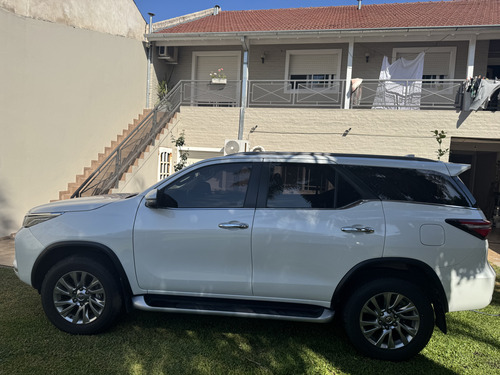 Toyota Hilux SW4 2.8 Srx 177cv 4x4 7as At