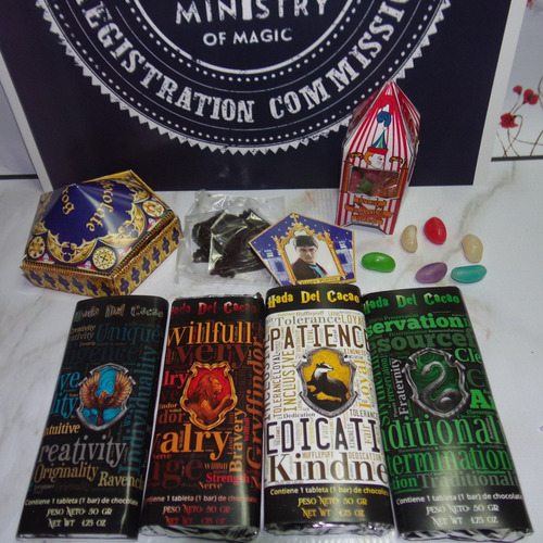 Imagen 7 de 7 de 24 Chocolates Tema Harry Potter Howarts Gryffindor X 50gr