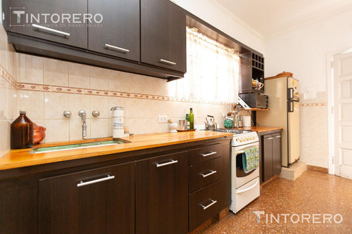 Venta Casa 3 Ambientes Con Cochera Y Jardin Padua. Acepta Permuta
