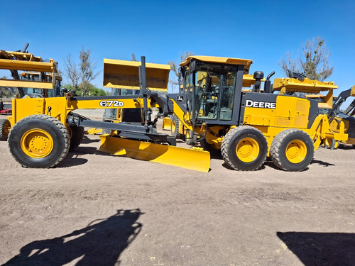 Motoconformadora John Deere 672d 2006