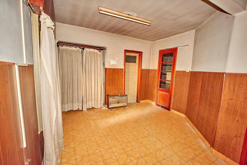 Imagen 12 de 20 de Venta Casa 3 Amb Con Local Y Parque, Berazategui