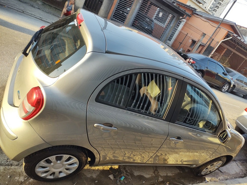Nissan March 2013 1.0 5p