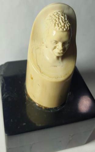 Antigua Figura Talla Africano Punta De Colmillo No Hueso Marfil (Usado)