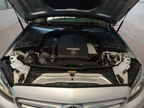 Imagen 8 de 8 de Mercedes Benz C250