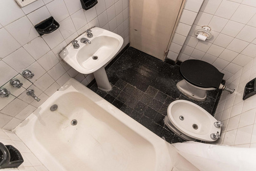 Monoambiente 30 M2 - Pasteur - Venta