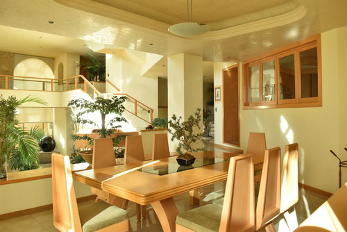 Casa En Venta De Lujo Con Vista Panóramica Y Alberca En El Palomar