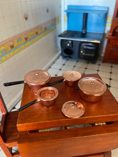 Colección Casa De Muñecas Victoriana Mueble Cocina C/acces (Usado)
