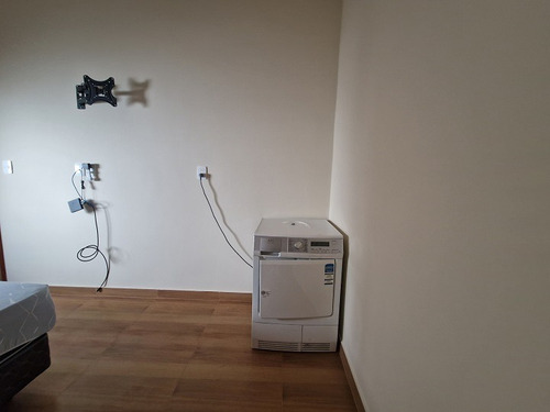 Alquilo Casa Amoblada En El Barrio Mbo´i Ka´e De Encarnación: 2 Habitaciones Y 1 Baño