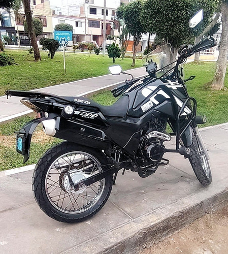 Color Negra Con Slider Y Cadena De Seguridad