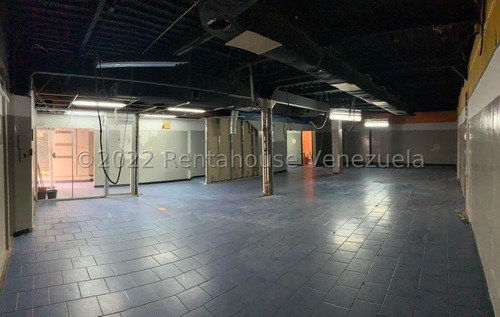 Imagen 12 de 13 de Excelente Local Comercial De 3 Niveles En Venta La Candelaria Mls #23-9731