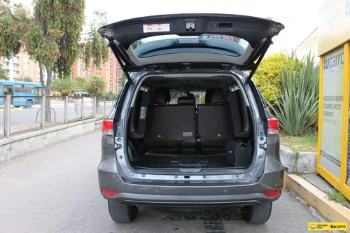 Toyota Fortuner 2.7 SRV