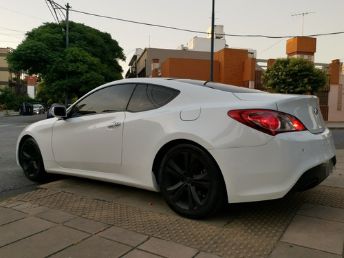 Hyundai Genesis 2010 3.8 Coupe 300cv 6mt