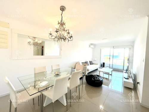 Apartamento En Brava, 3 Dormitorios *