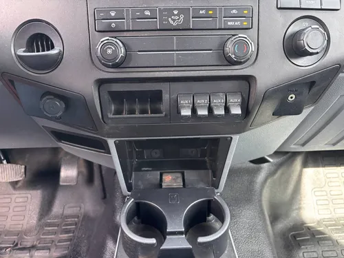 Ford F-450 6.8 Xl At