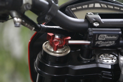 Imagem 4 de 15 de Ducati Hypermotard 1100 Sp