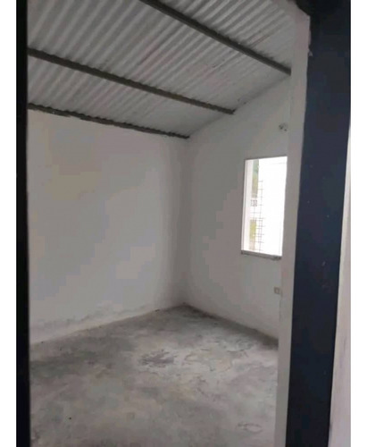 Casa En El Sector Argimiro Gabaldón Mun Sucre Ve21-186ag-hlac