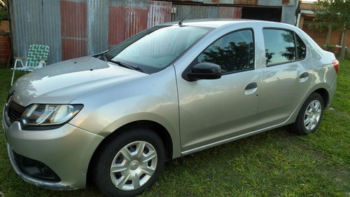Imagen 1 de 15 de Renault Logan 1.6 Authentique 85cv 2015