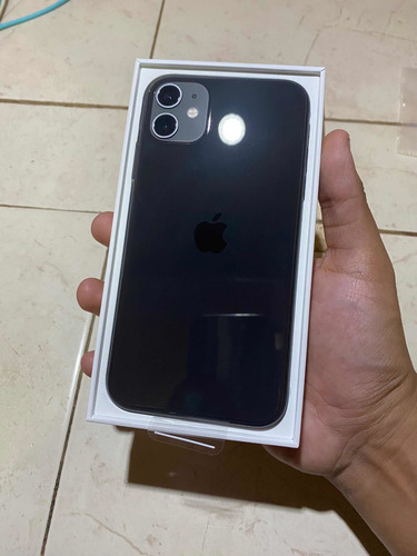 iPhone 11 (Usado)
