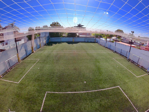 Imagen 4 de 15 de Canchas De Futbol En Funcionamiento (prop + Fdo. Comercio)