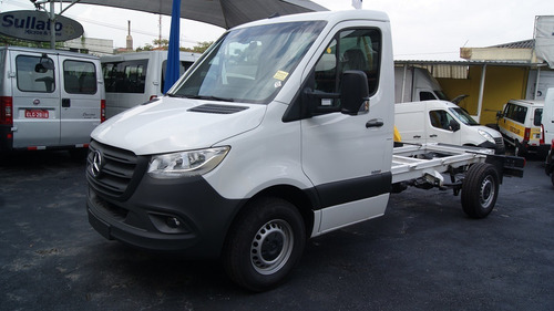Imagem 10 de 14 de Mb Sprinter 314 Longa Com Baú 2021 Zero Km