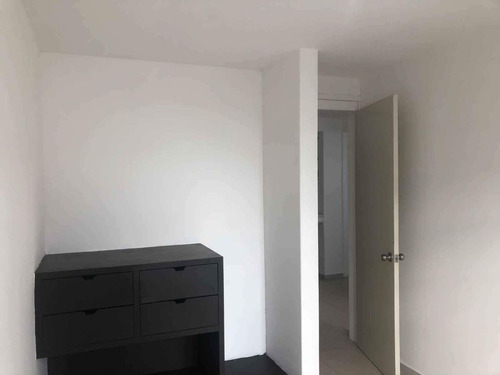Departamento En Venta A Una Calle De Parque Tepeyac Y El Acuario Michin, A 10 Min De La Basílica De Guadalupe, En Calzada San Juan De Aragón #439 Colonia D.m. Nacional, Gustavo A Madero, Cdmx, Lc25-zf