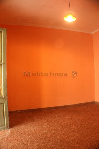 Imagen 9 de 13 de Venta Departamento Tipo Casa 3 Ambientes Con Patio Y Terraza En Parque Avellaneda