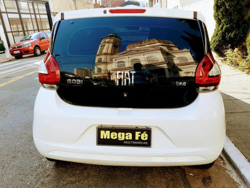 Imagem 2 de 14 de Fiat Mobi Like 1.0 Flex Completo Branco Novo Km Baixa