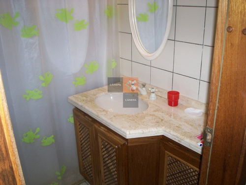 Zona Conrad, A 2 Cuadras Playa Mansa ,sobre Boulevard Artigas- Ref: 8474