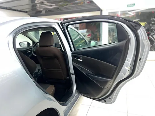 Mazda 2 Touring AT 2022