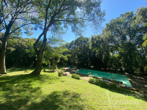 Casa / Lote Venta - Acassuso Av. Libertador Hacia Solís