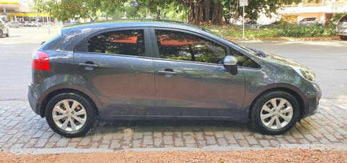 Kia Rio Automatico , No Hyundai I10 , No Picanto