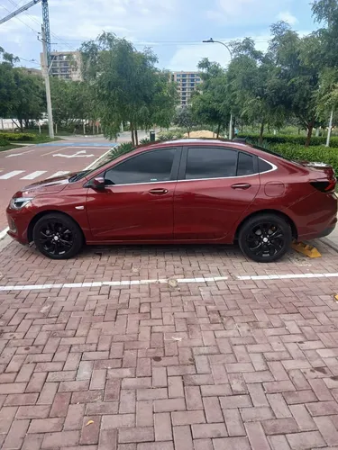 Chevrolet Onix 1.0T Premier Sedan At