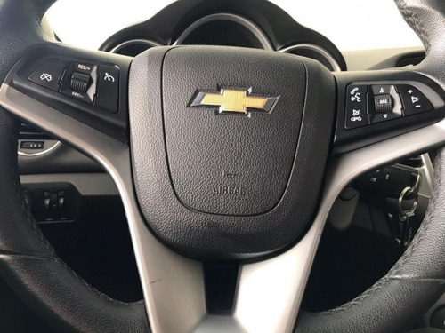 Imagem 3 de 10 de Cruze 1.8 Lt 16v Flex 4p Automático