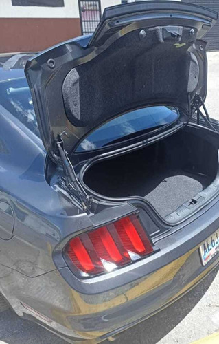 Imagen 8 de 13 de Ford Mustang Mustang