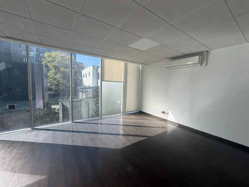 Arriendo Oficina Planta Libre Barros Borgoño / Metro Manue