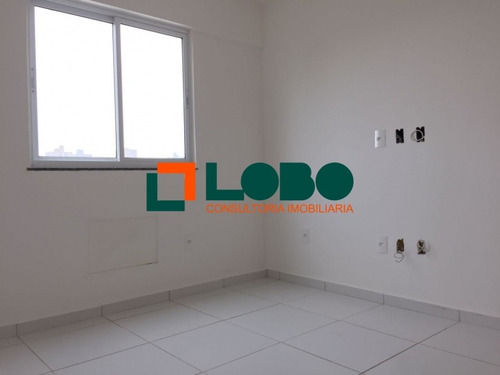 Imagem 3 de 15 de Alugo Excelente Apartamento, Prédio Com Elevador - 117