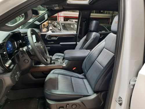 Chevrolet Silverado 5.3 V8 High Country