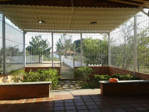 Imagen 1 de 9 de María Meléndez Vende Terreno En Safari