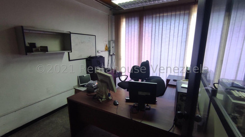 Imagen 7 de 14 de Galpón En Venta La Trinidad Bh Código 22-10137