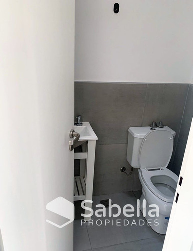 Imagen 7 de 9 de Venta De Casa 2 Dormitorios En Ringuelet, La Plata.