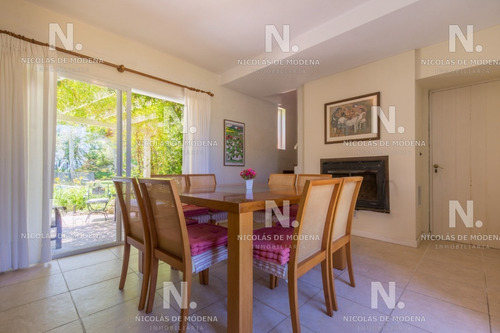 Chalet En Punta Del Este- Ref: 3162